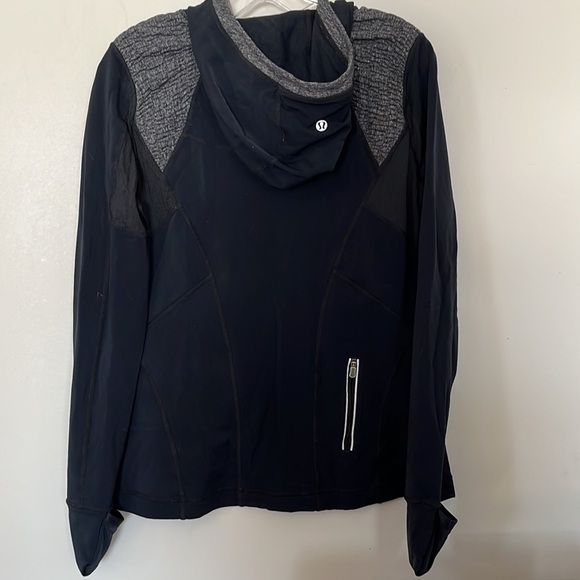 LULULEMON hoodie in black and gray size 8 - Picture 3 of 6